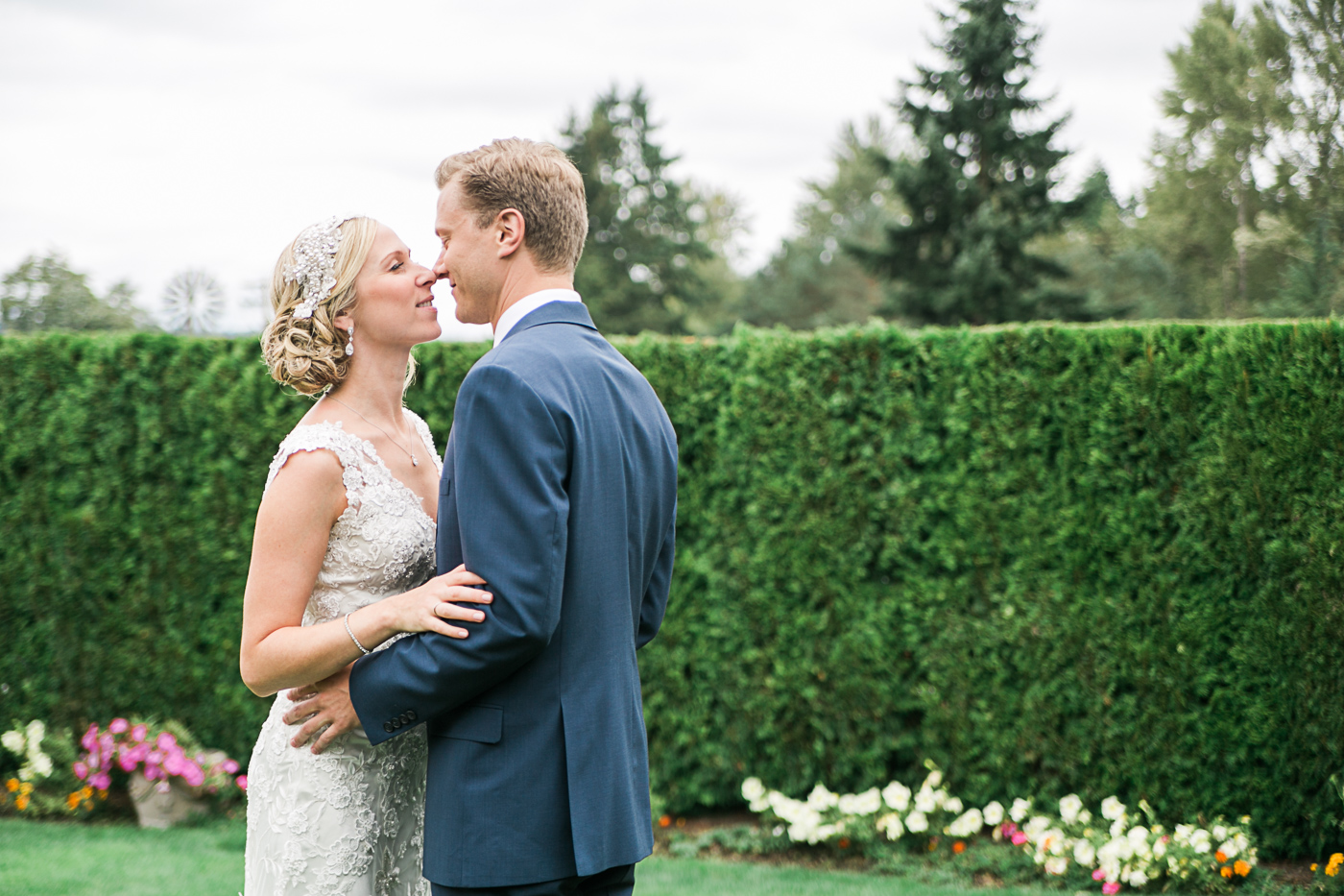Seattle Hollywood Schoolhouse Woodinville wedding