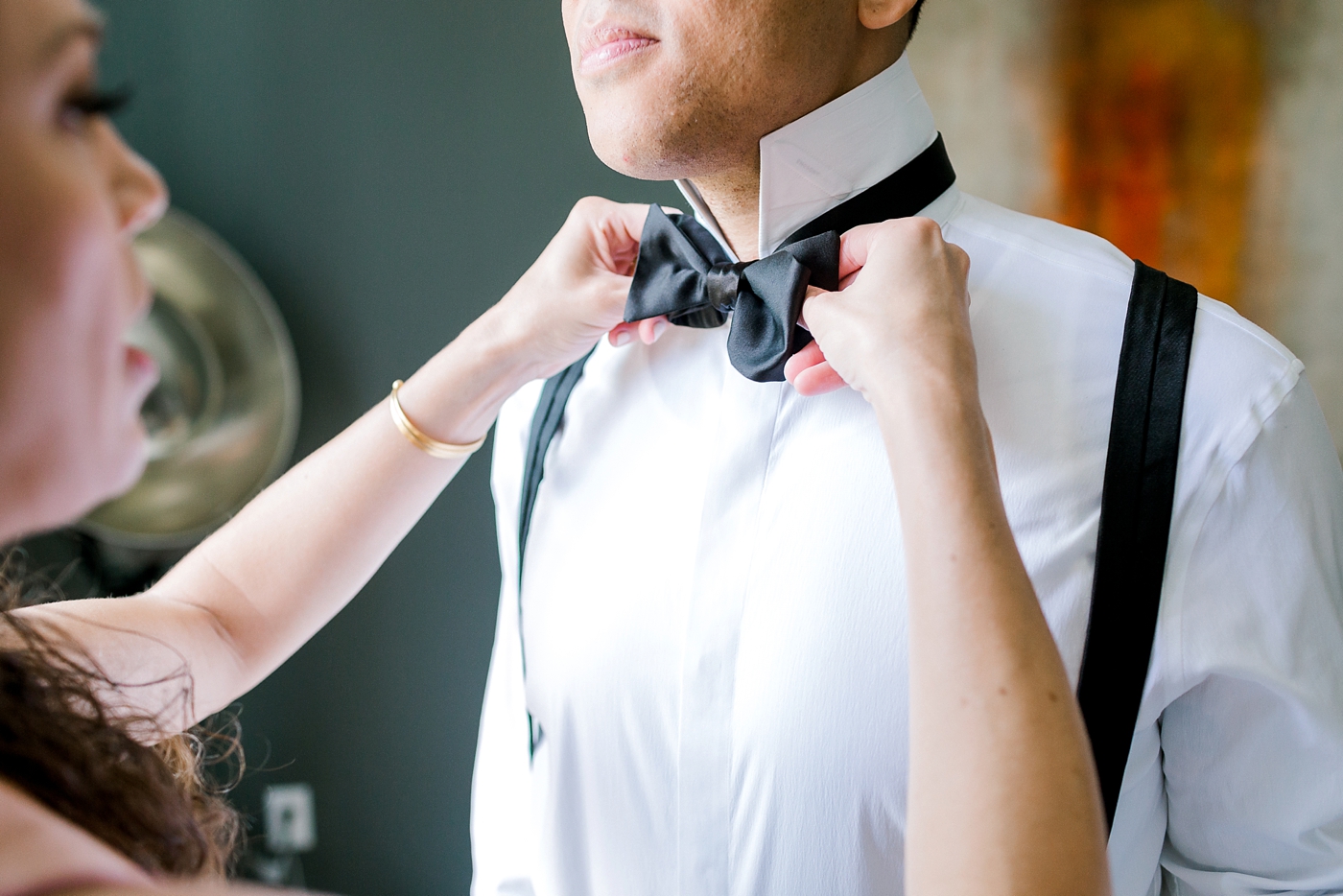 Seattle Groom Getting Ready