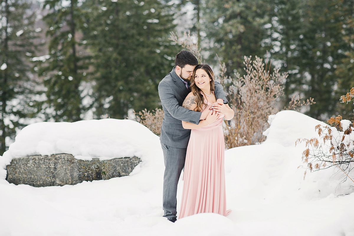 Leavenworth Snowy Engagement Session