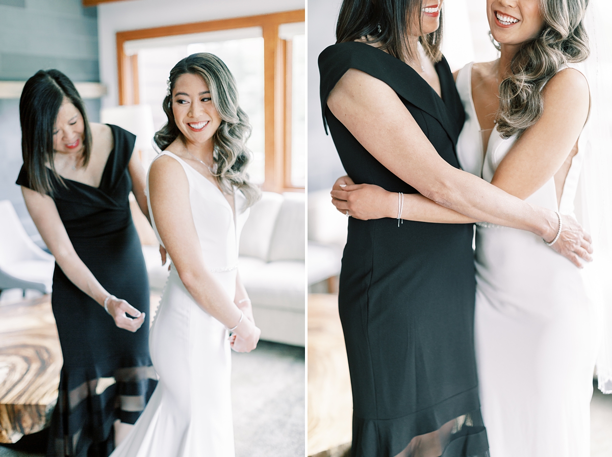 Seattle Bride with mom getting ready