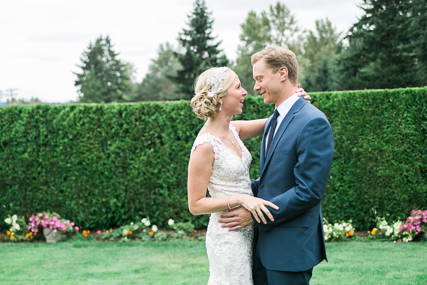 Seattle Woodinville Hollywood Schoolhous ewedding
